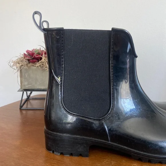 Nicole Miller Black Rain Boots - Size 7 - Picture 4 of 6